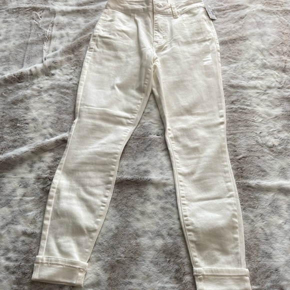 Maurices Denim - M-Jeans by Maurice’s High Rise White Jegging’s in size XS NWT